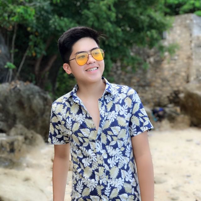 floral polo shirt outfit