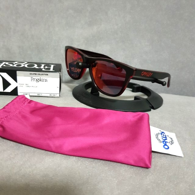 Oakley frogskins eclipse collection 