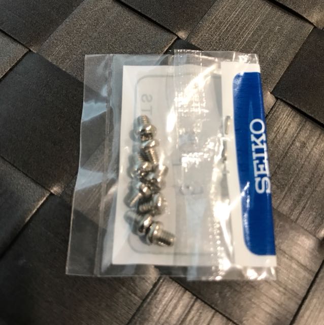 Original Seiko tuna SBBN007 Shroud screw, Mobile Phones & Gadgets,  Wearables & Smart Watches on Carousell