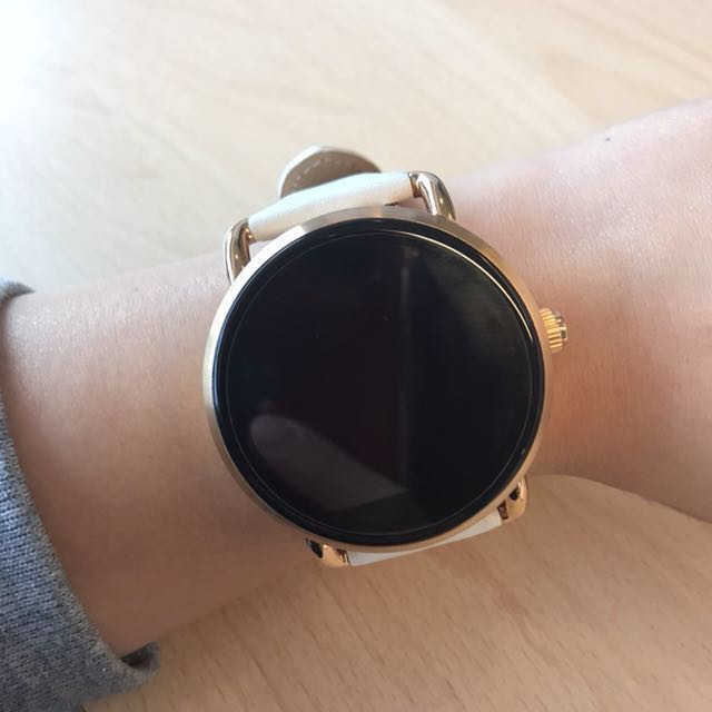 fossil q2 smartwatch