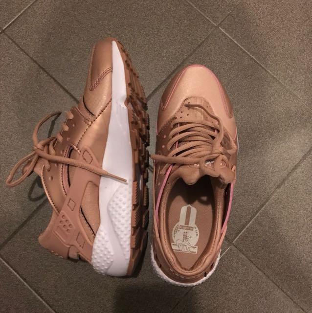 womens rose gold huaraches