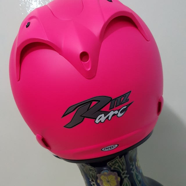 Hot top pink helmet