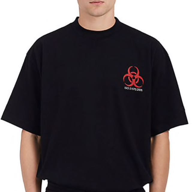 Authentic Vetements Genetically Modified Tee Black, Men's Fashion, Tops u0026  Sets, Tshirts u0026 Polo Shirts on Carousell