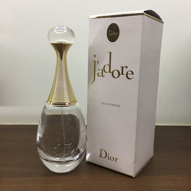 jadore perfume bottle
