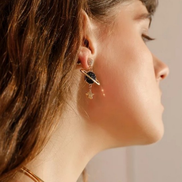 Really pretty earrings sale