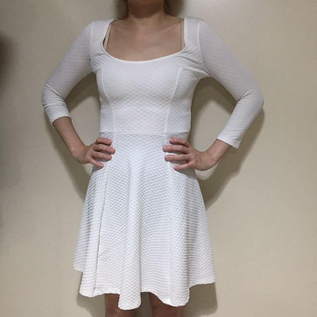 white dress bershka