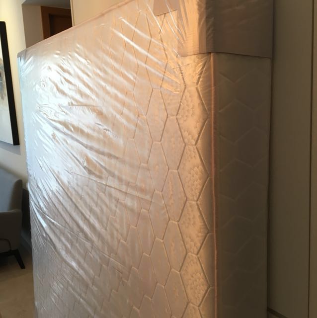 Brand New King Size Mattress Wonderest Royal Furniture Beds