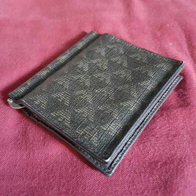 Emporio Armani Money Clip Wallet, Men's Fashion, Watches & Accessories,  Wallets & Card Holders on Carousell