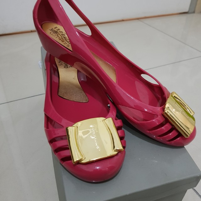 flat shoes salvatore ferragamo KW super dijamin bahan bagus