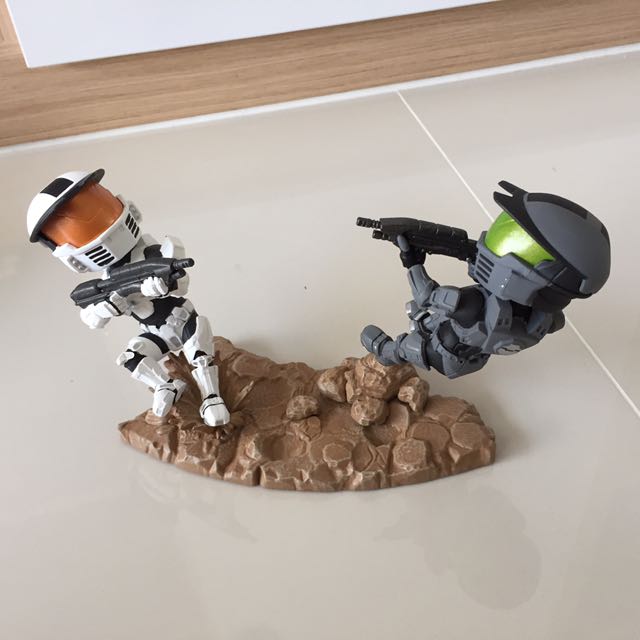 halo loot crate figures