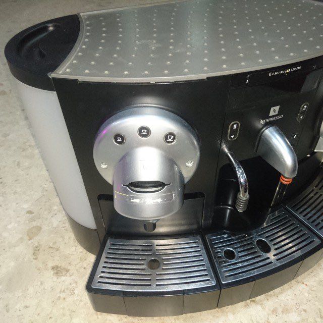 Nespresso Coffee Machine Gemini 220, TV & Home Appliances, Kitchen