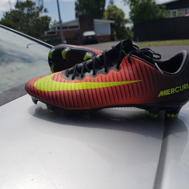 Mercurial vapor 11 size 9 outlet