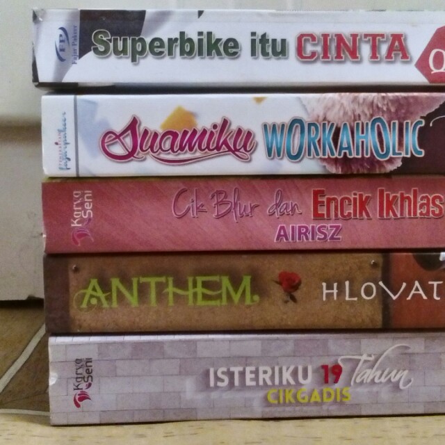 Novel Melayu, Hobbies & Toys, Books & Magazines, Storybooks on Carousell