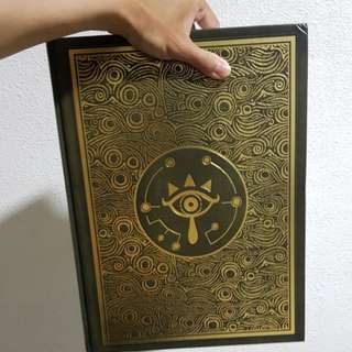 Legend Of Zelda Breath of the Wild Hard Cover Guide Book