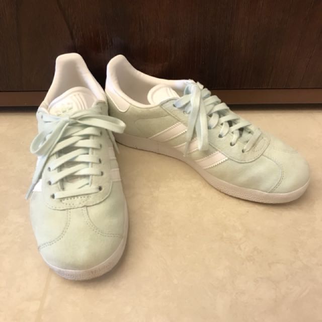 adidas gazelle 22