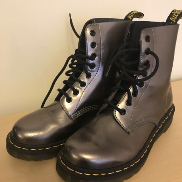 cleaning dr martens
