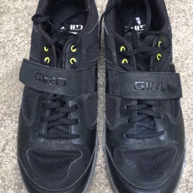 giro touring shoes