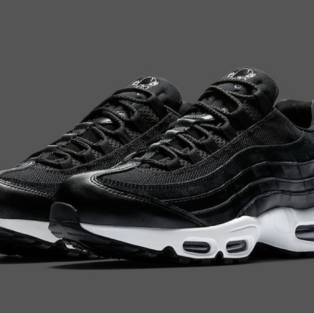 Nike discount 95s sale