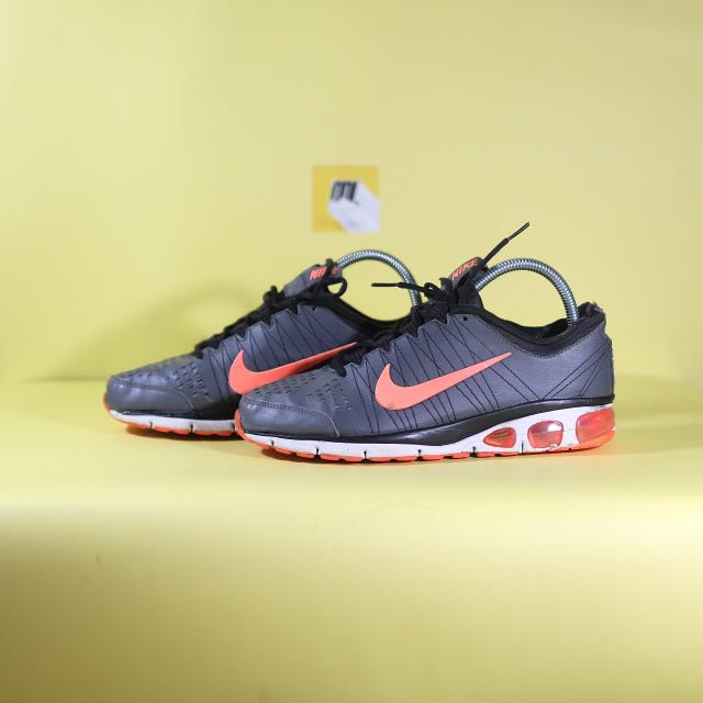 Nike Air Max Spectrum, Fesyen Pria, Sepatu di Carousell