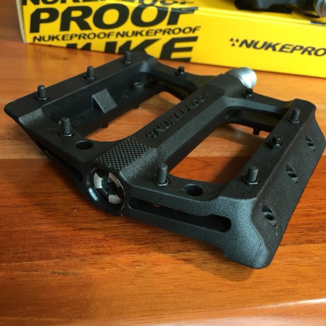 Nukeproof Flat Pedals (Category: Bicycles) located in Singapore. Submitted by jake_888 (Listing ID 149656270, Image 4). Description: BRANDNEW and AUTHENTIC * Nylon-reinforced composite body * Replaceable pins * 4 Sealed bearings * Dimension 98 x 95 x 17mm * Weight per pair 354grams * for AM/XC/DH/FR #nukeproof #neutron #pedals #flatpedals #mtb.