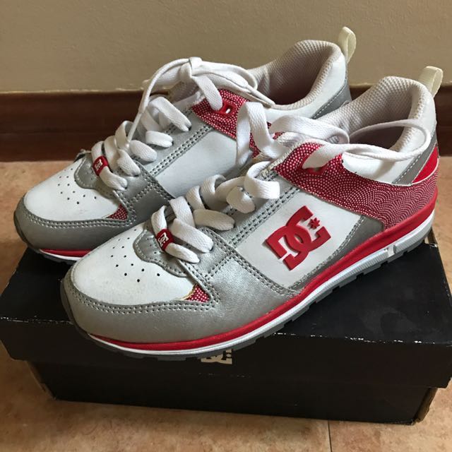 dc shoes red and white