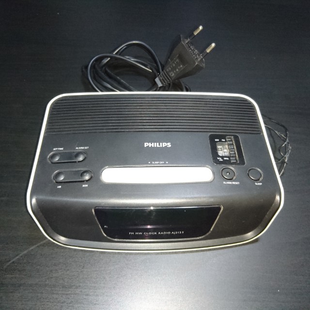 Philips FM MW Radio Clock AJ3122, Audio, Portable Music Players on