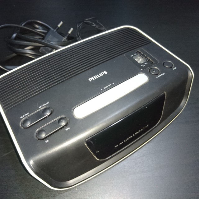 Philips FM MW Radio Clock AJ3122, Audio, Portable Music Players on