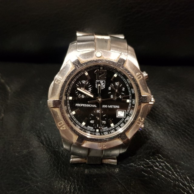 tag heuer professional 200 meters black face