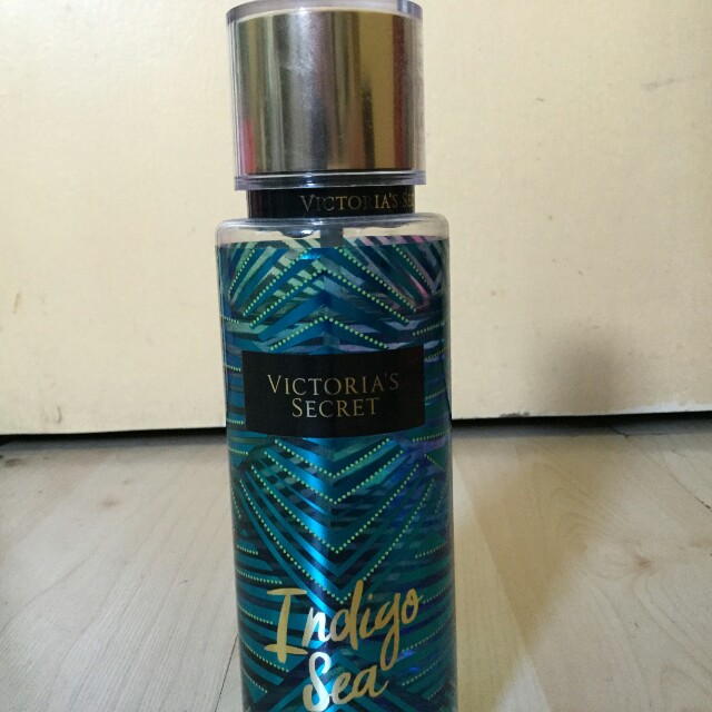 Victoria s Secret Indigo Sea Fragrance Mist