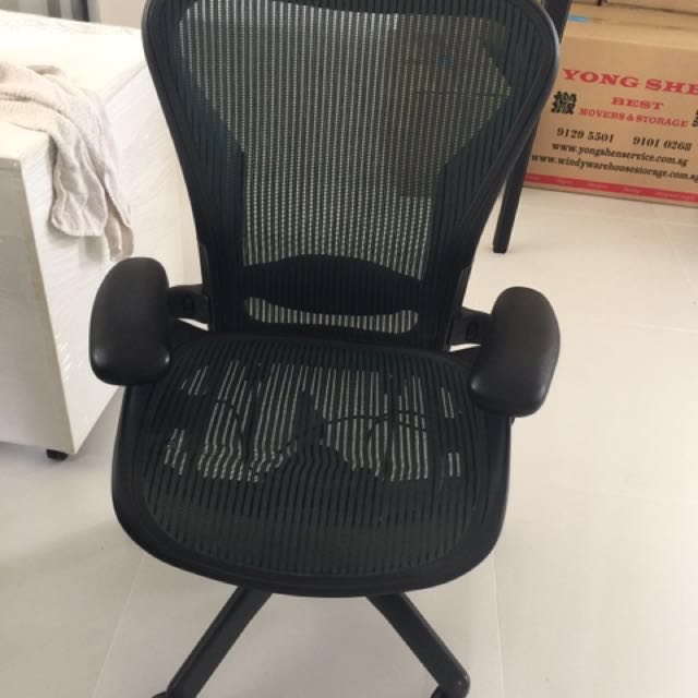 Aeron Chair Herman Miller (Hydraulic broken), Furniture & Home Living