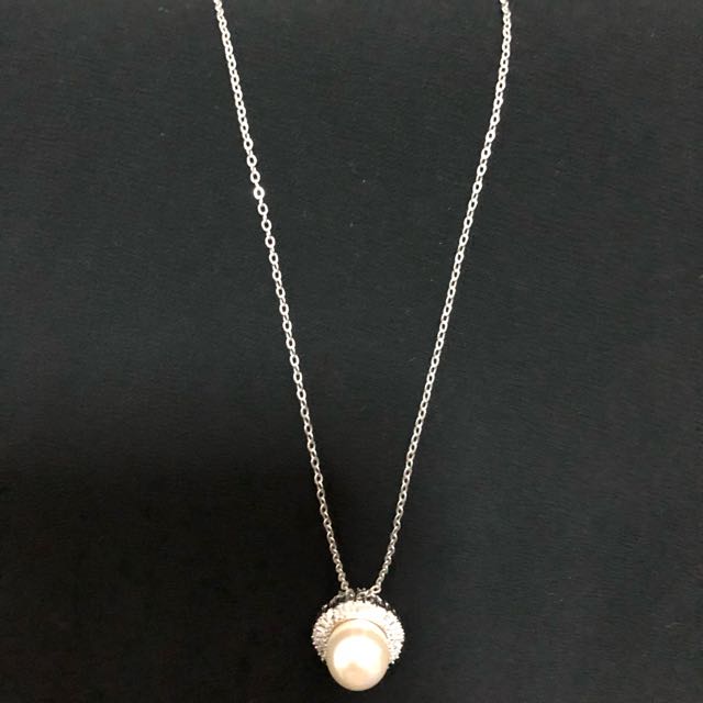 Denni Co Pearl Diamond necklace