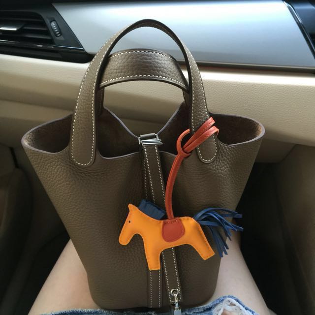 HERMES Picotin 18 Abricot Touch + Rodeo PM Bag Charm 