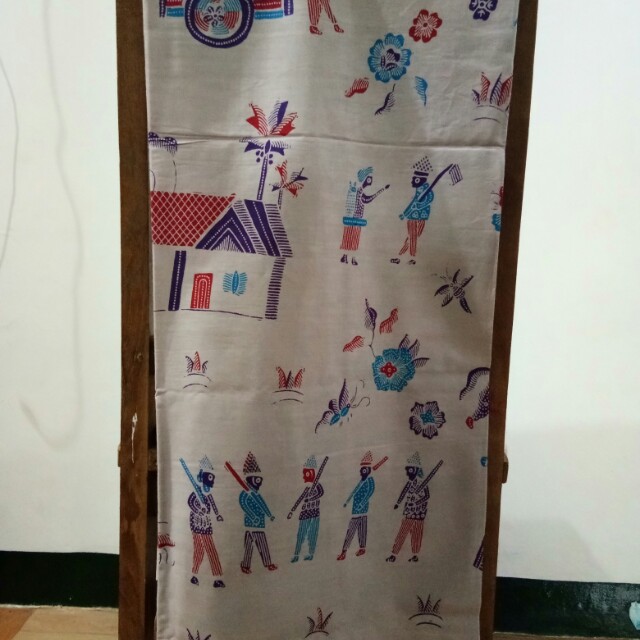 Kain Batik Motif Figuratif 2 Design Craft Others On Carousell