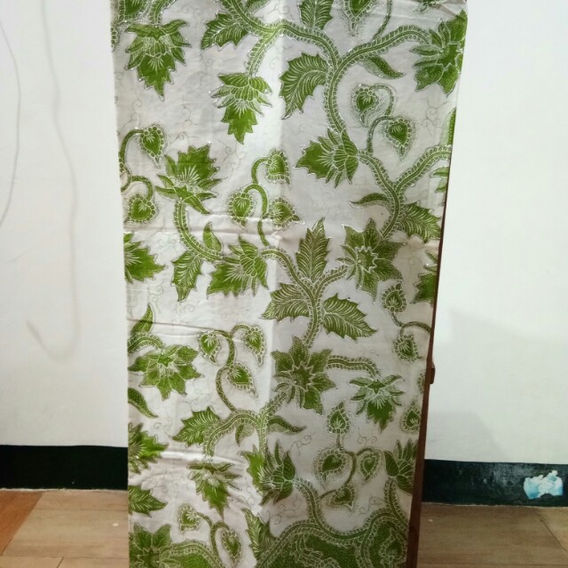 Kain Batik Prada Motif Flora Design Craft Others On Carousell
