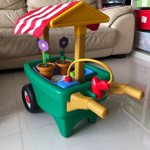 Little Tikes Garden Cart and Wheelbarrow, Hobbies & Toys, Toys & Games