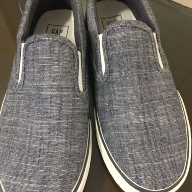 gap canvas shoes