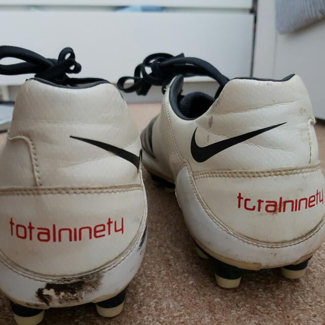 nike 90 football boots