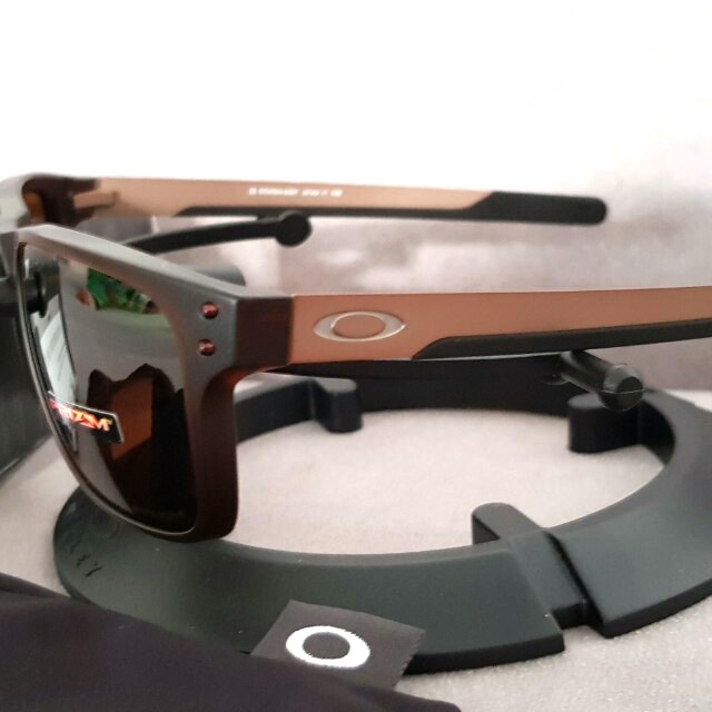 Oakley holbrook mix matte rootbeer prizm tungsten polarized lens, Men's  Fashion, Watches & Accessories, Sunglasses & Eyewear on Carousell