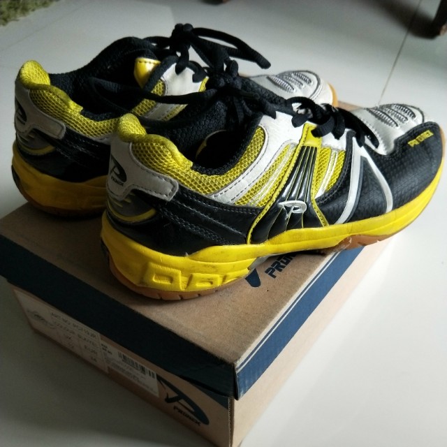 pronex badminton shoes