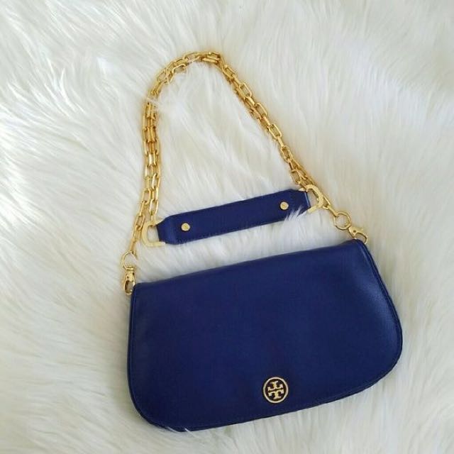 Tory Burch Cobalt Blue Saffiano Clutch Bag Gold Chain, Women's Fashion, Bags  & Wallets, Clutches on Carousell