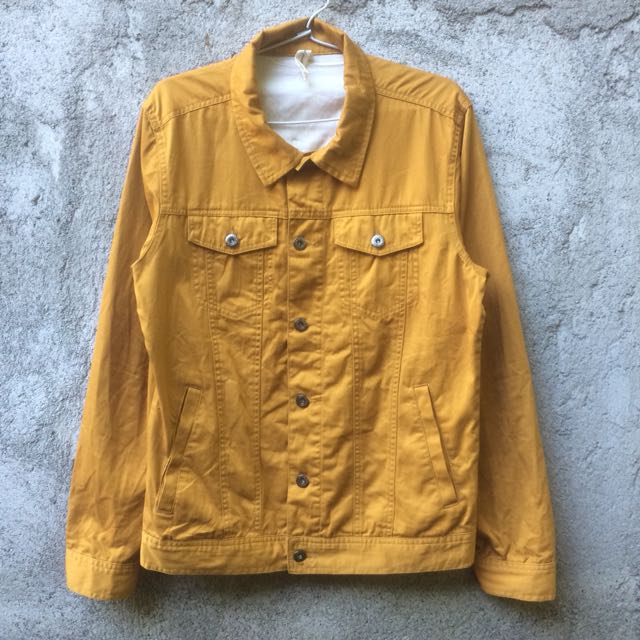jaket levis mustard