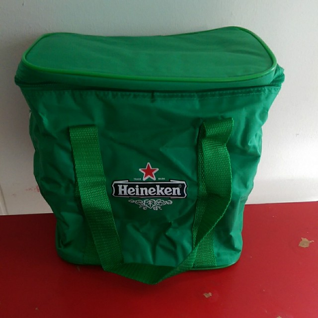 [WTS] Heineken Cooler Bag. For Alcohol Or Ice cream Temporary Storage