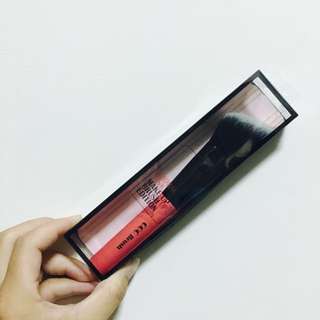 COC make up brush edition(珊瑚粉輪廓刷）$150