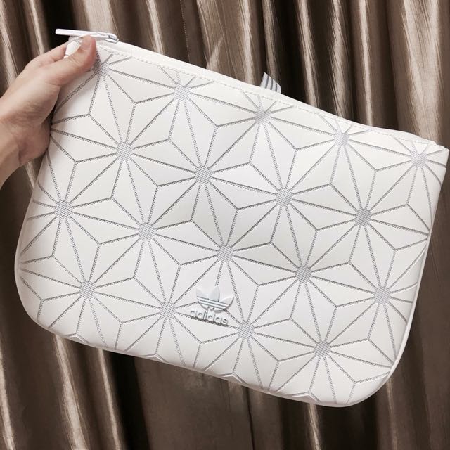 Adidas issey miyake clutch 2025