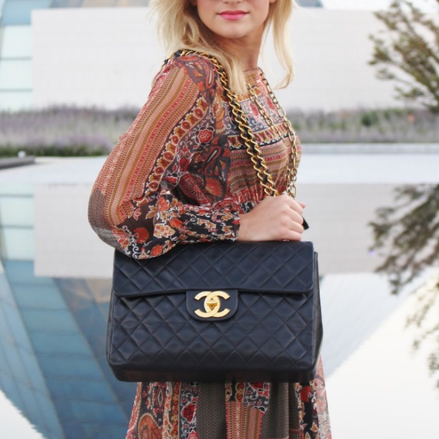 Chanel maxi vintage deals