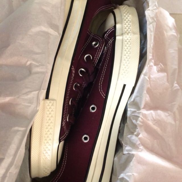 Converse 70s dark sangria top
