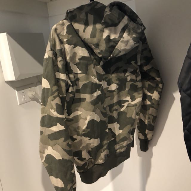 ellesse camo hoodie