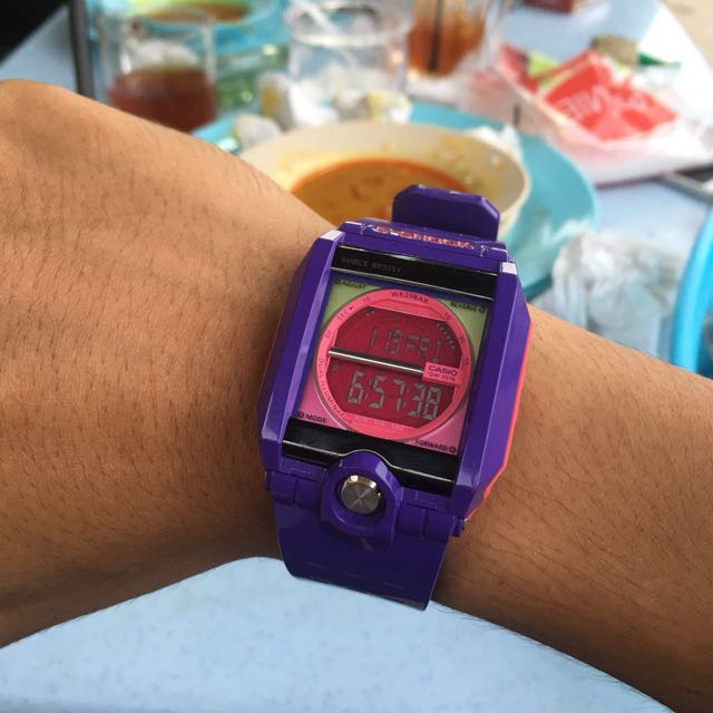 G Shock G 8100 Crazy Colour Purple Rare And Vintage
