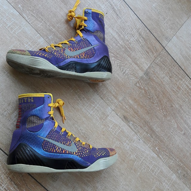 kobe 9 showtime