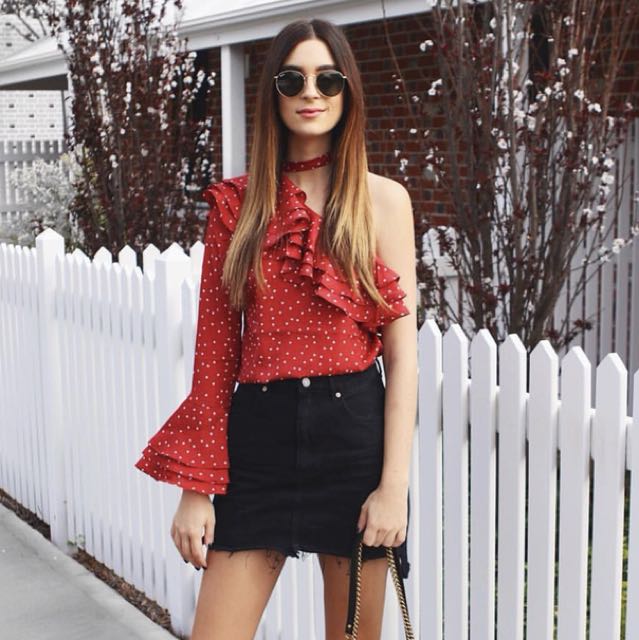 Lovers Friends La Top Women S Fashion Clothes On Carousell